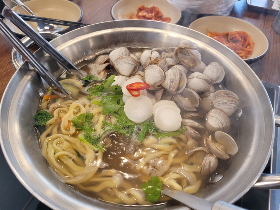 장한평역 칼국수
